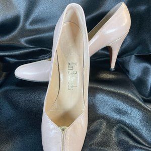 Vintage Leather Italian Made Pumps - Affinity for BM W Woods